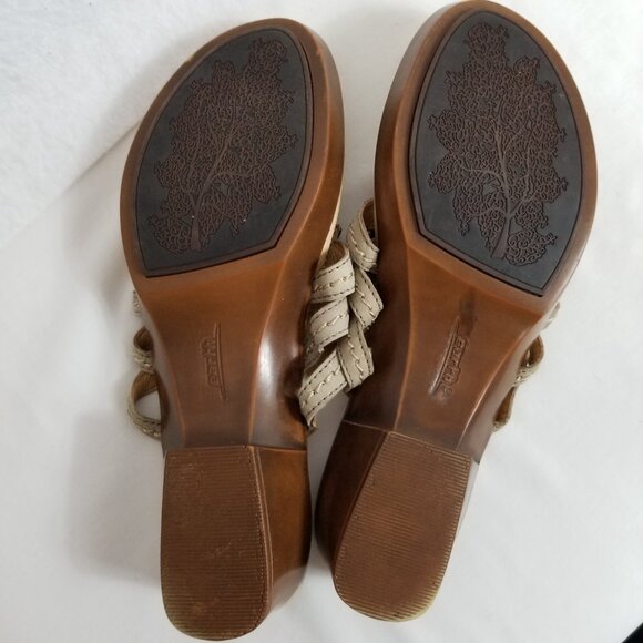 EARTH Slip-On Rhinestone and Stud Strappy Low Heel Sandals Khaki Size 7 ~ 4354 - Picture 7 of 12